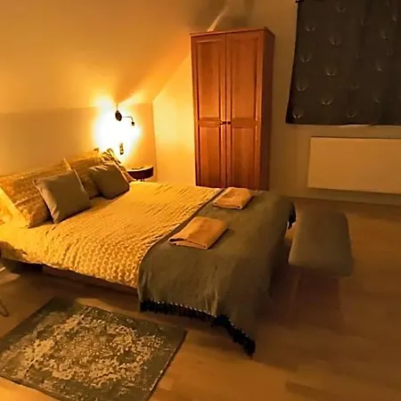 Pod Kasztanem Отель *