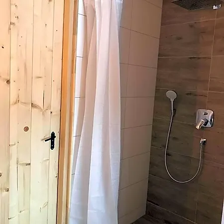 Отель Pod Kasztanem Райча